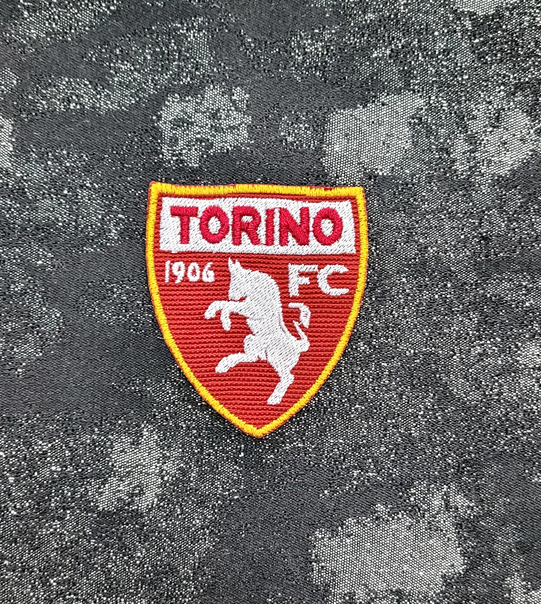 Patch Toppa Ricamata FC Torino Calcio Termoadesiva o da Cucire 7X6 CM