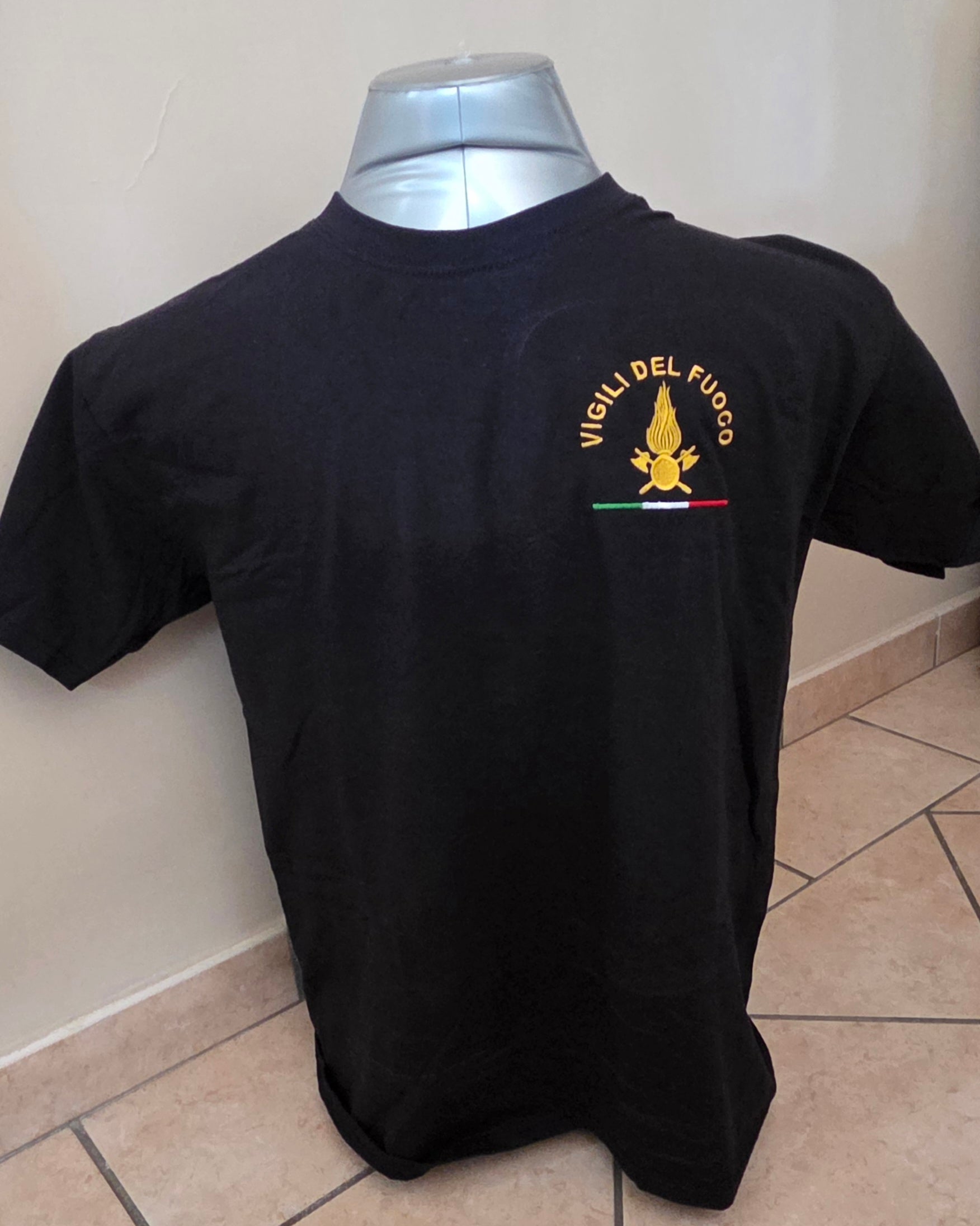 T-Shirt Maglie Vigili del Fuoco VDF Colore Nero con logo Davanti Ricamato!