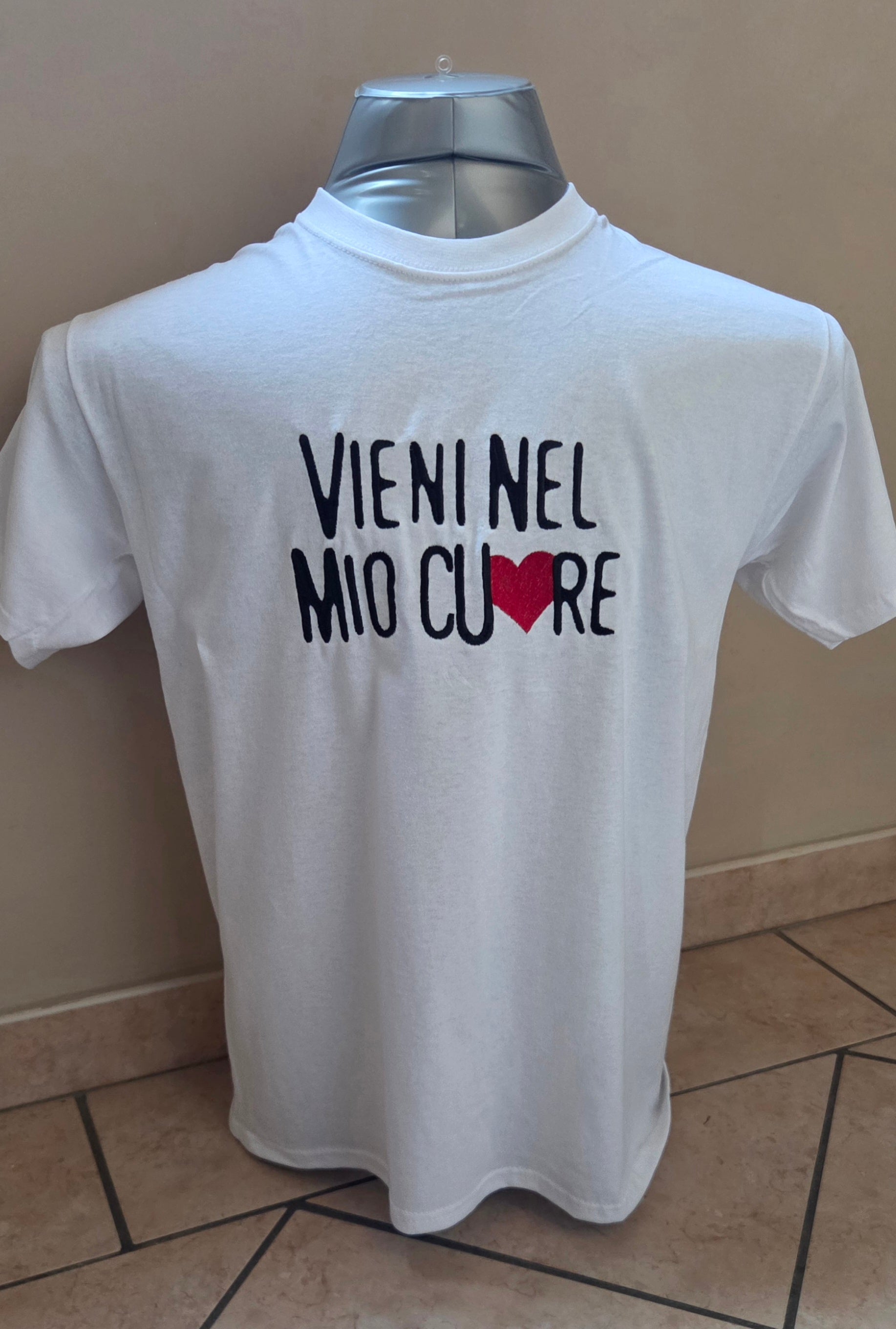 T-Shirt T-Shirt LAST Embroidered!