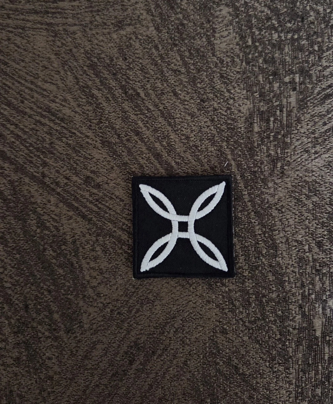 Patch Toppa Termoadesiva O Da Cucire - Lettera K - Colori Nero/Bianco - Dimensioni 6x4cm - 2