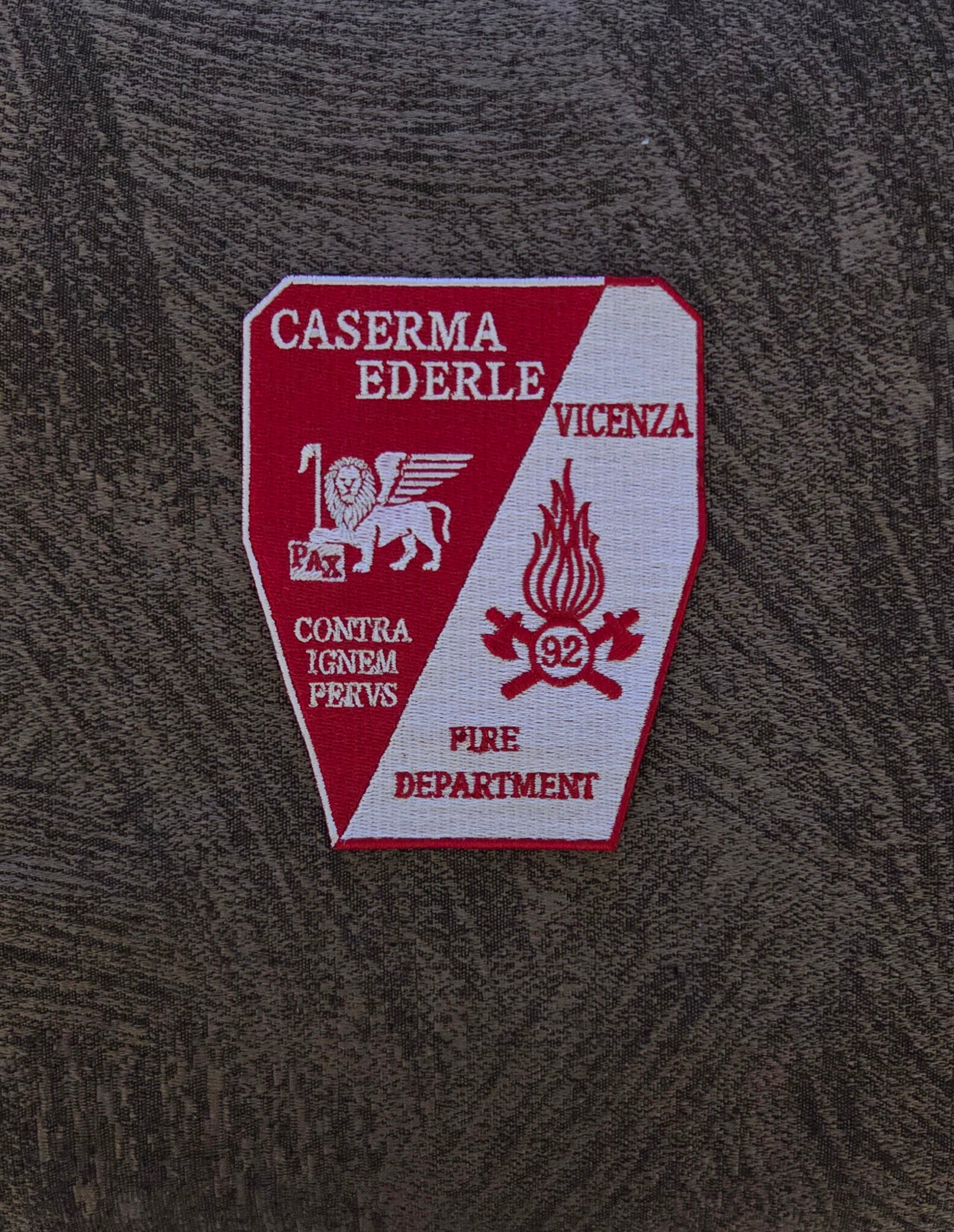 Toppa Patch Vigili del Fuoco 11,5X9.2CM Fire Department Caserma Ederle Termoadesiva e da Cucire