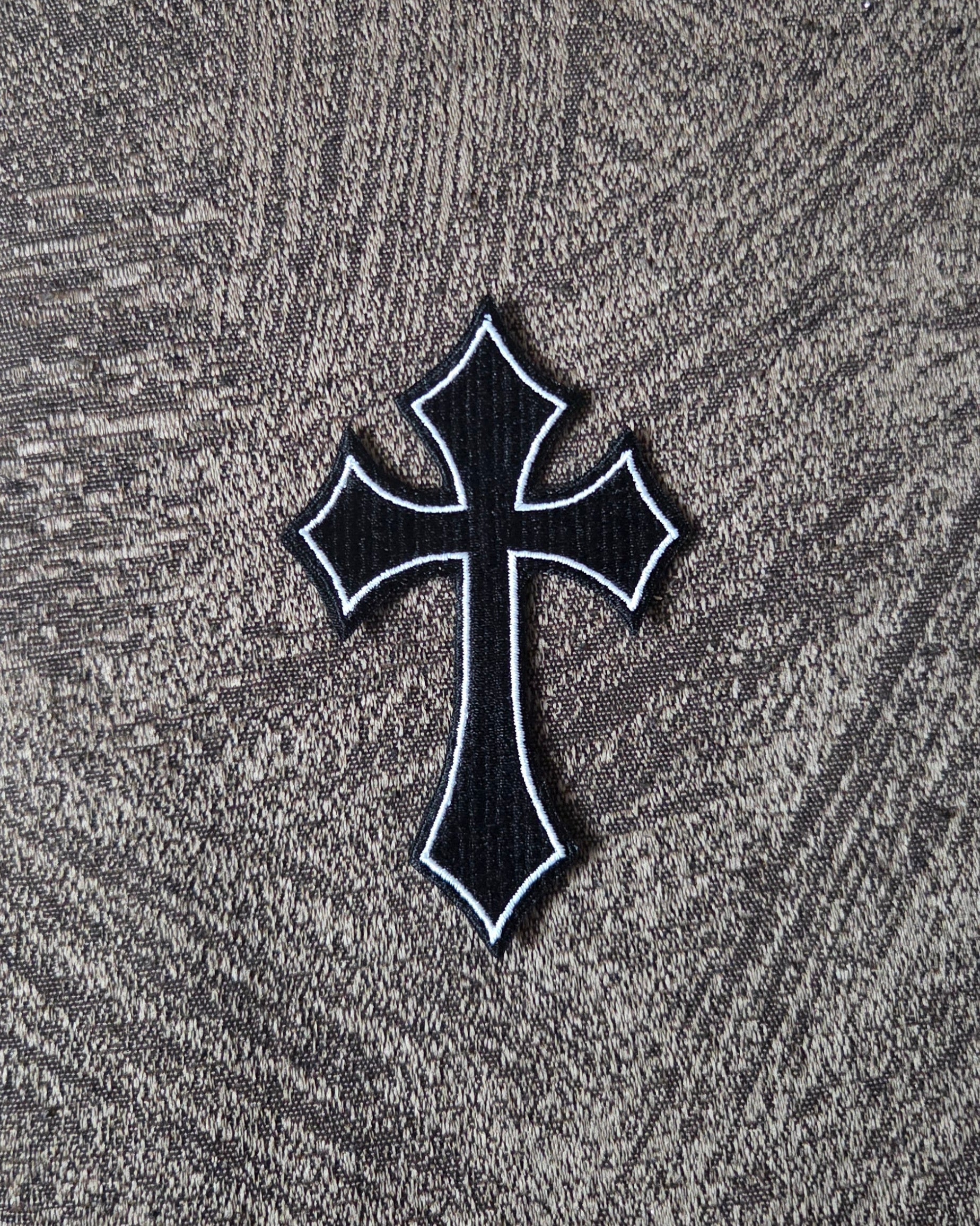 Patch Toppa Simbolo Croce Crocifisso 9x5.5cm Ricamata Termoadesiva e da Cucire