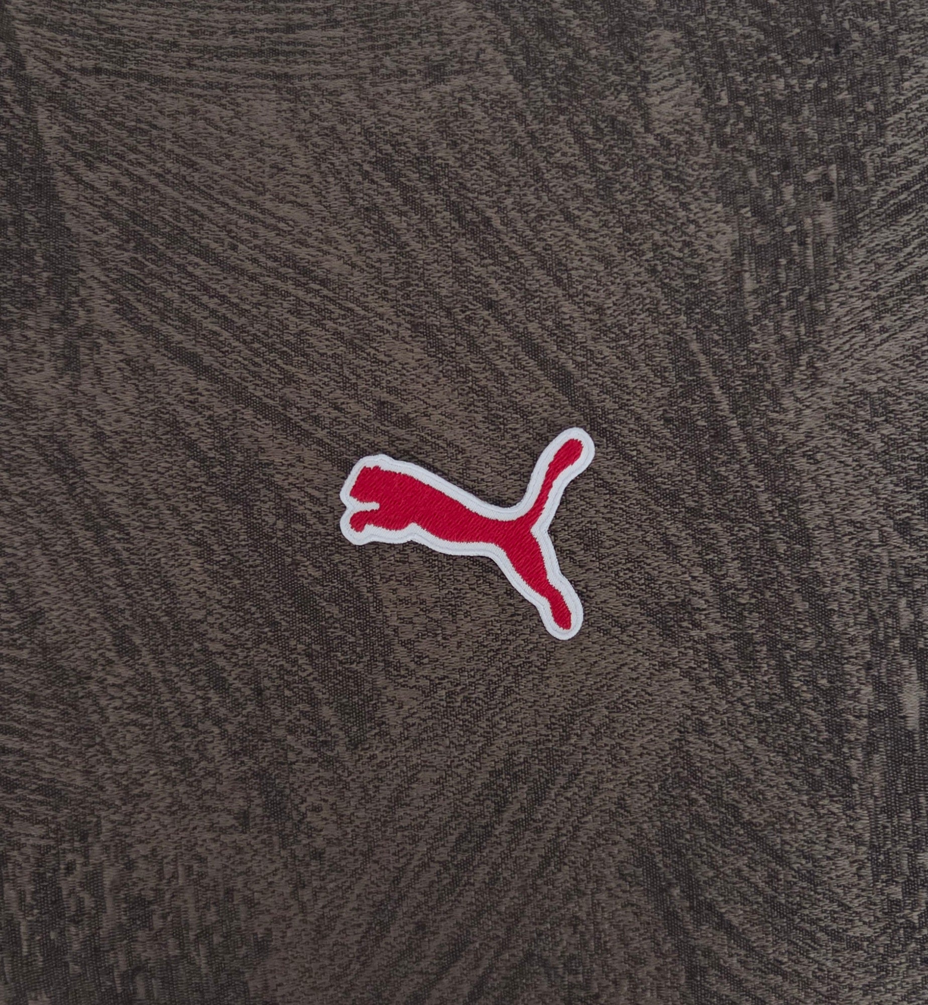 Patch Toppa Stemma Replica PUMA Ricamata Termoadesiva e da Cucire 5.5x4.5cm