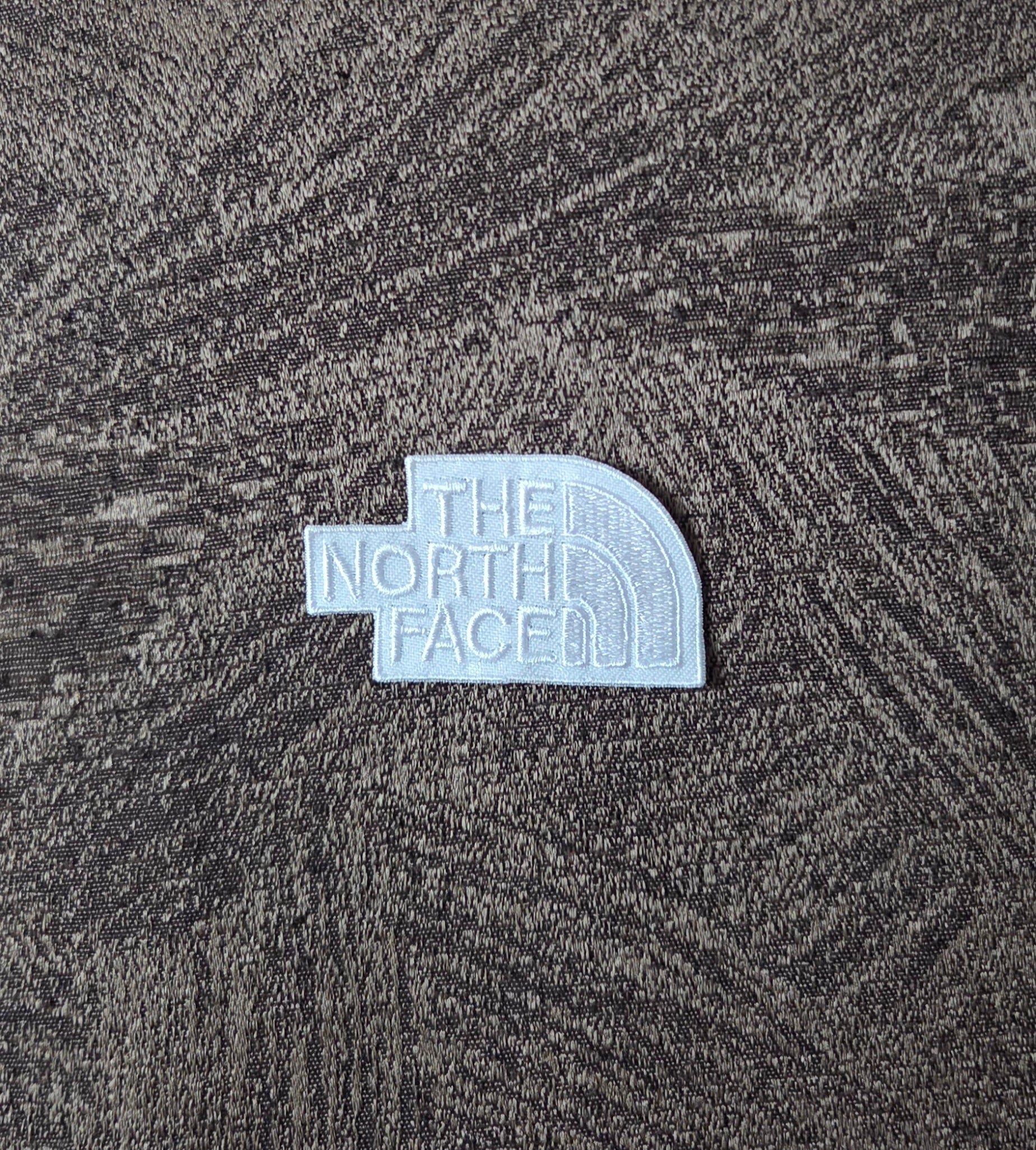 Patch Replica The North Face 6x3cm Bianco Termoadesiva e da cucire