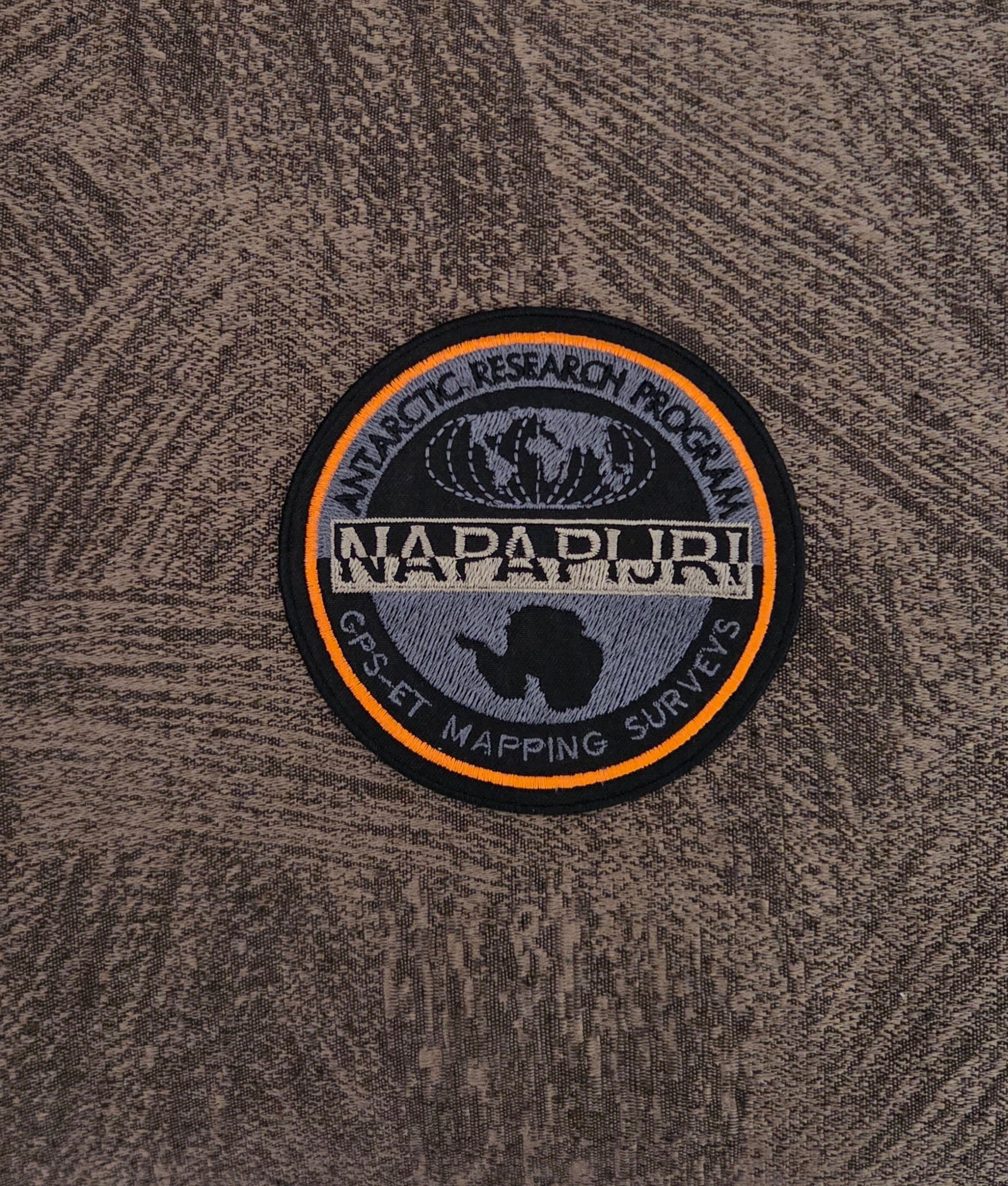Patch Toppa Replica NAPAPIJRI Diametro 10CM Ricamata Termoadesiva e da Cucire