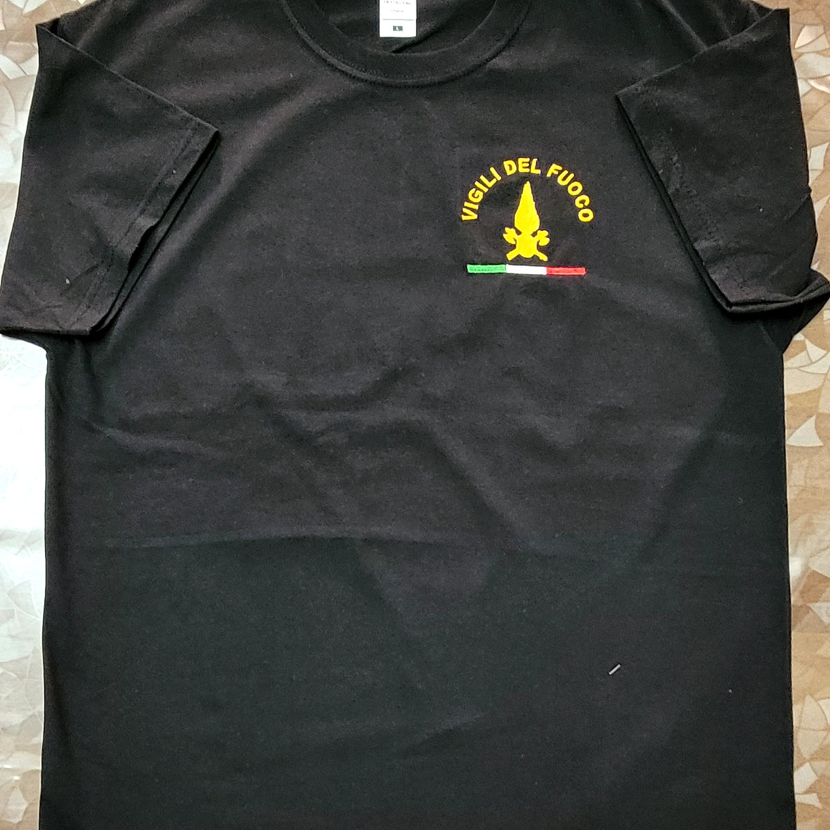 T-Shirt Vigili Del Fuoco – Dove Altri Scappano, Noi Corriamo – 100% Cotone Taglia XL