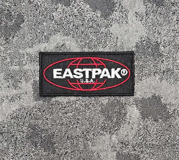 Patch Toppa Replica Brand Eastpak Ricamata Termoadesiva o da cucire 8x4 cm