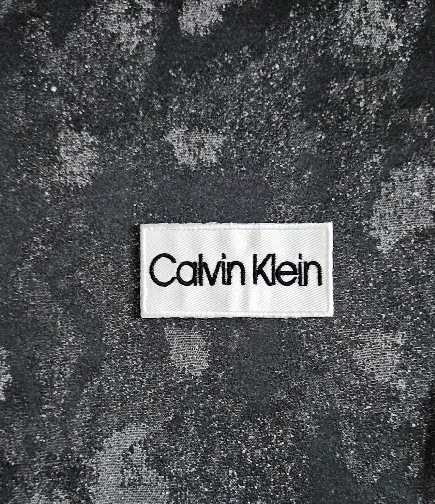 Patch Toppa Replica Calvin Klein 8x4cm Ricamata Termoadesiva e da Cucire
