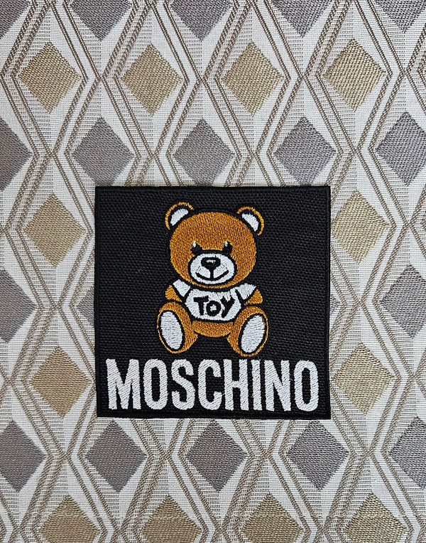 Patch Toppa Replica Moschino Toy Ricamata Termoadesiva o da Cucire 10x10 cm