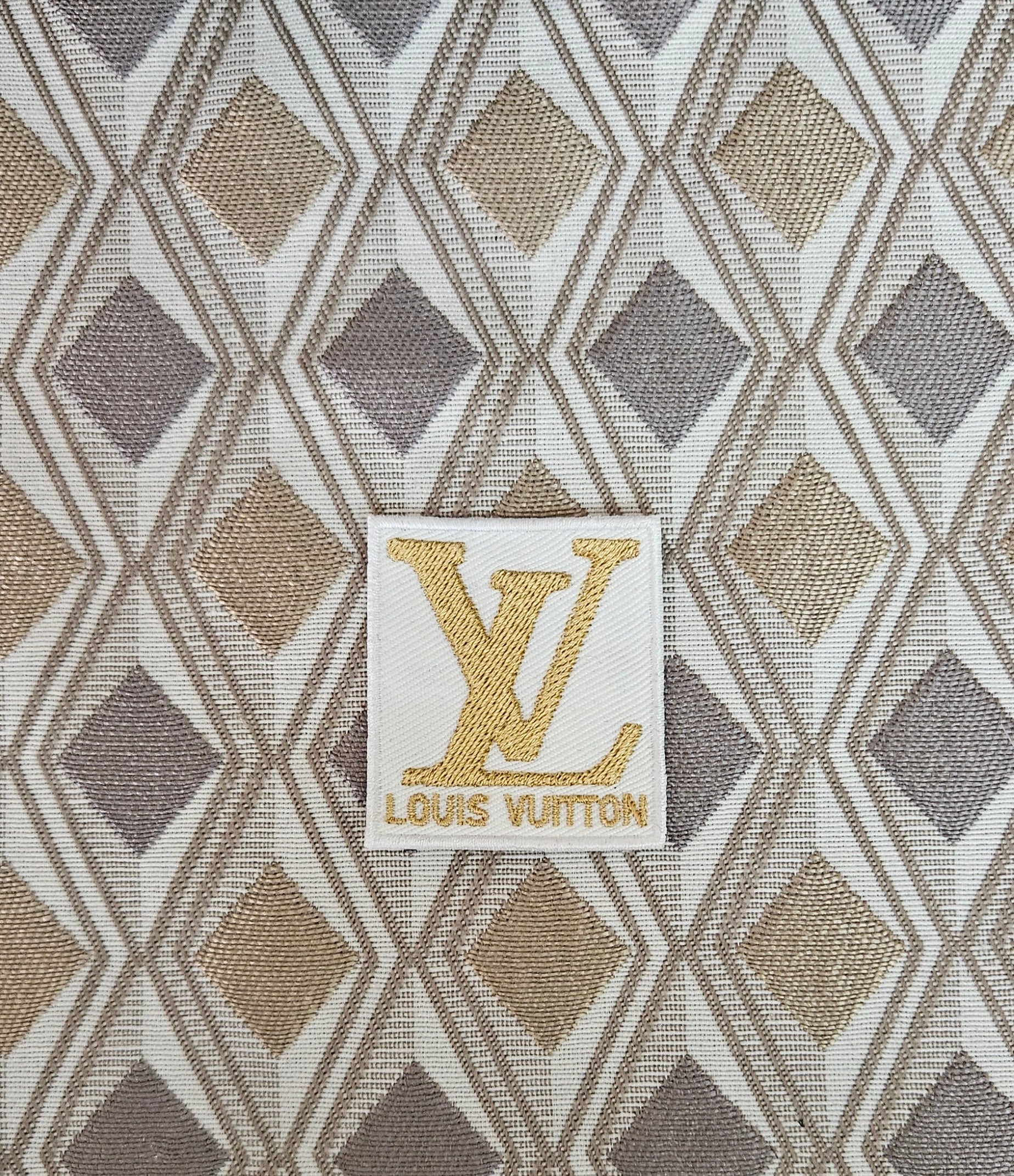 Patch Toppa Replica louis Vuitton LV 5x4.5cm Ricamata Termoadesiva e da Cucire