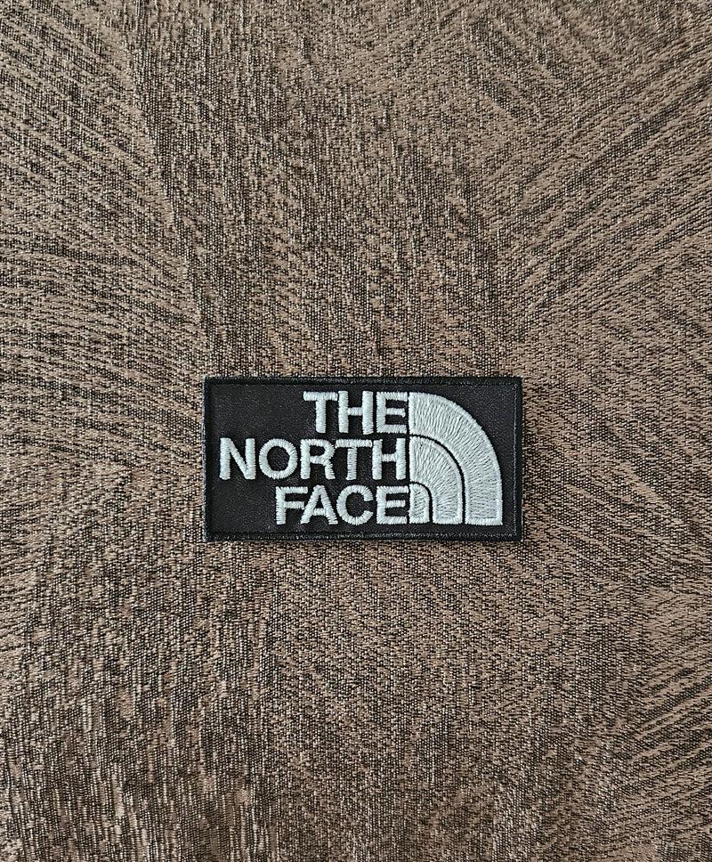 Patch Toppa Replica The North Face 8x4cm Ricamata Termoadesiva o da Cucire