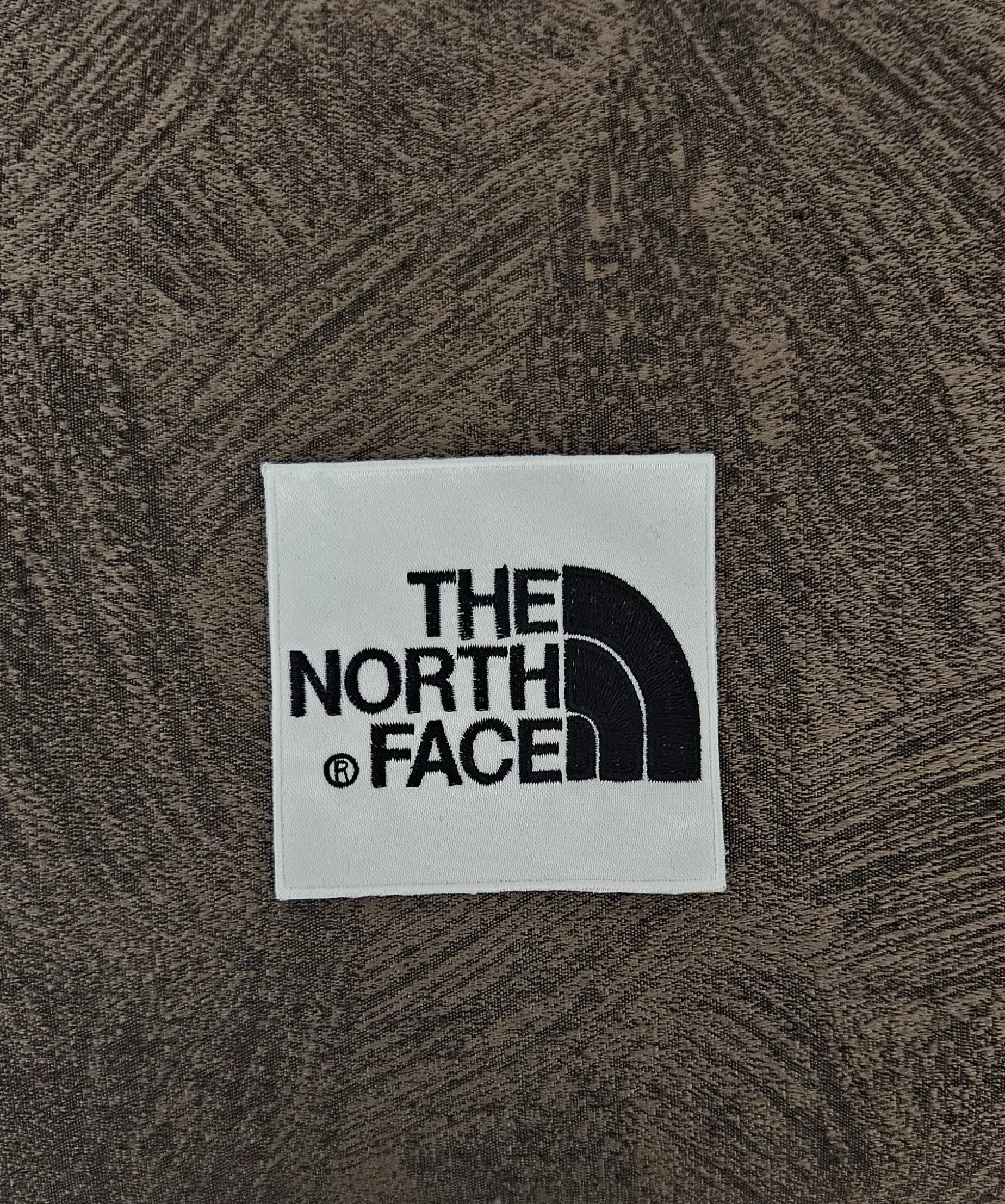 Patch Toppa Replica The North Face 9x9cm Ricamata Termoadesiva e da Cucire