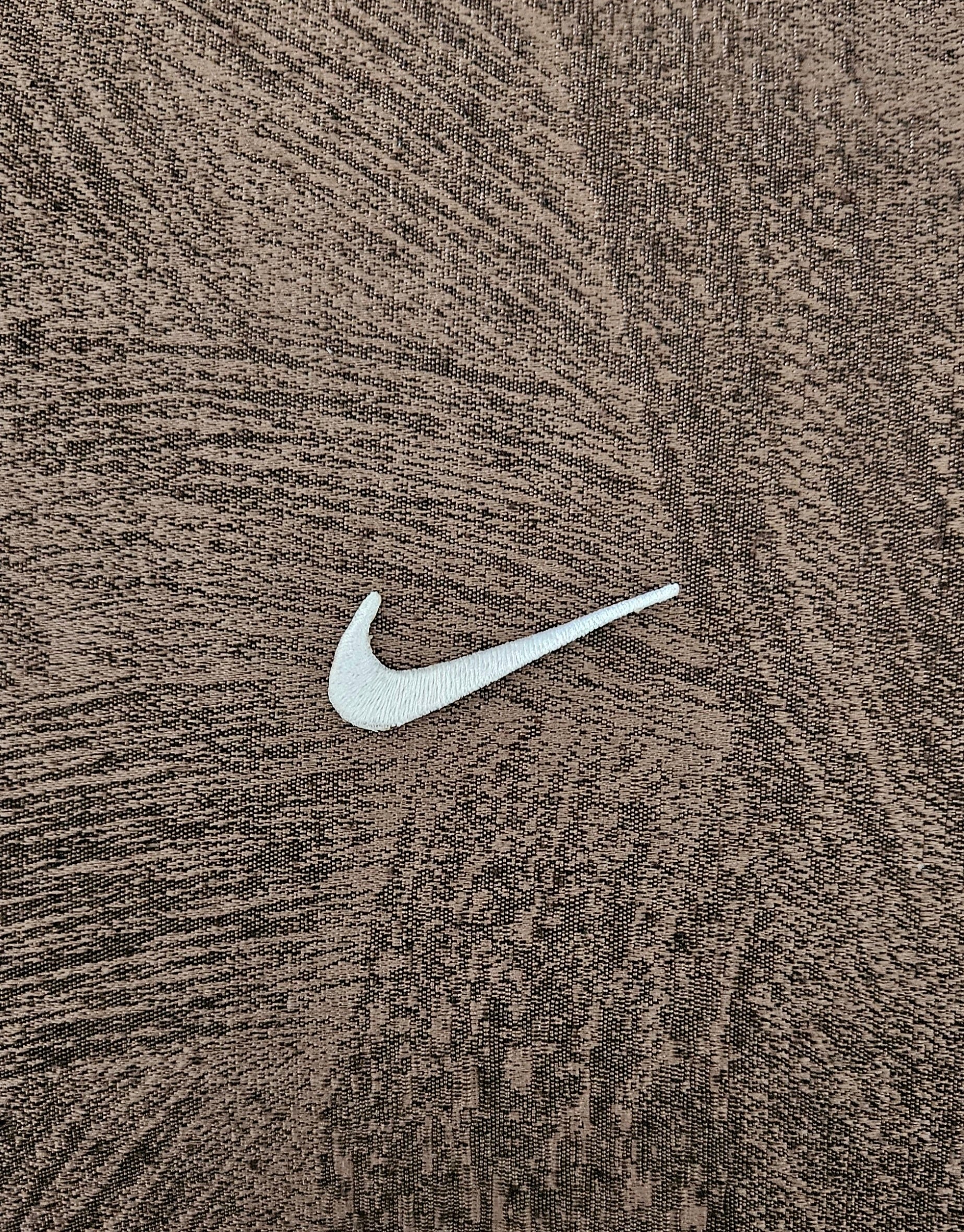 Parche Réplica Nike Bordado Termoadhesivo o Cosido 5.5x2cm