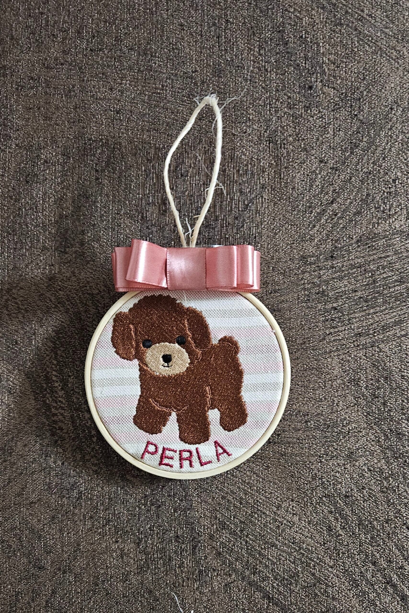 Appendino Artigianale Ricamato Cagnolino Cane Personalizzabile Diametro 11cm