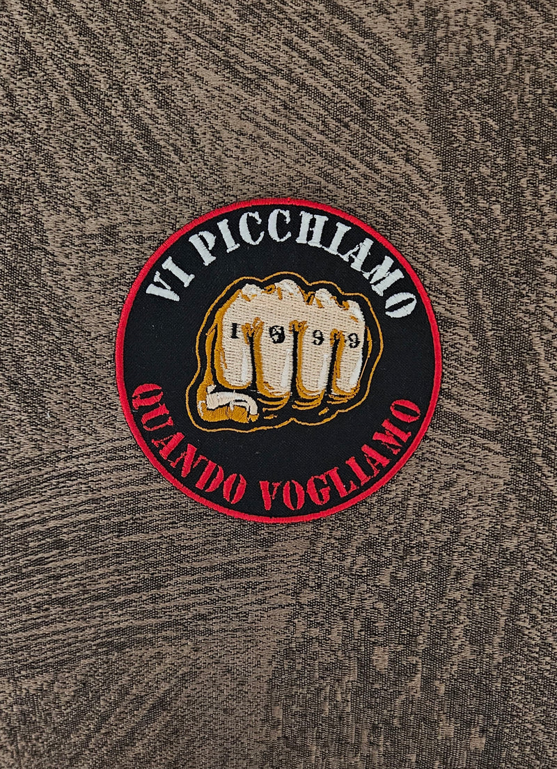 Patch Toppa Milan Calcio Curva Sud Vi Picchiamo Ricamata Termoadesiva e da Cucire 9 cm