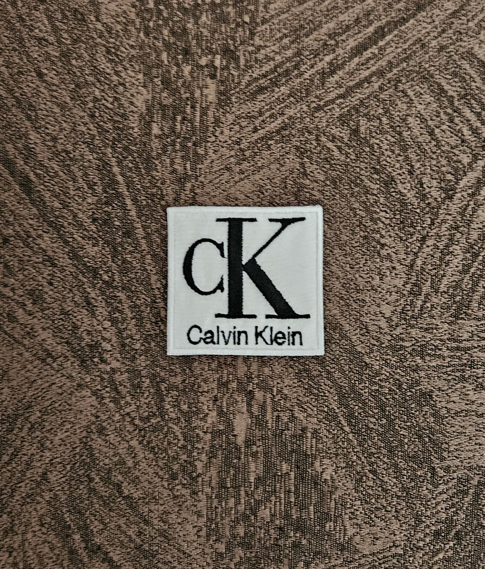 Patch Toppa Replica Brand Calvin Klein Ricamata Termoadesiva o da Cucire 5x5 cm