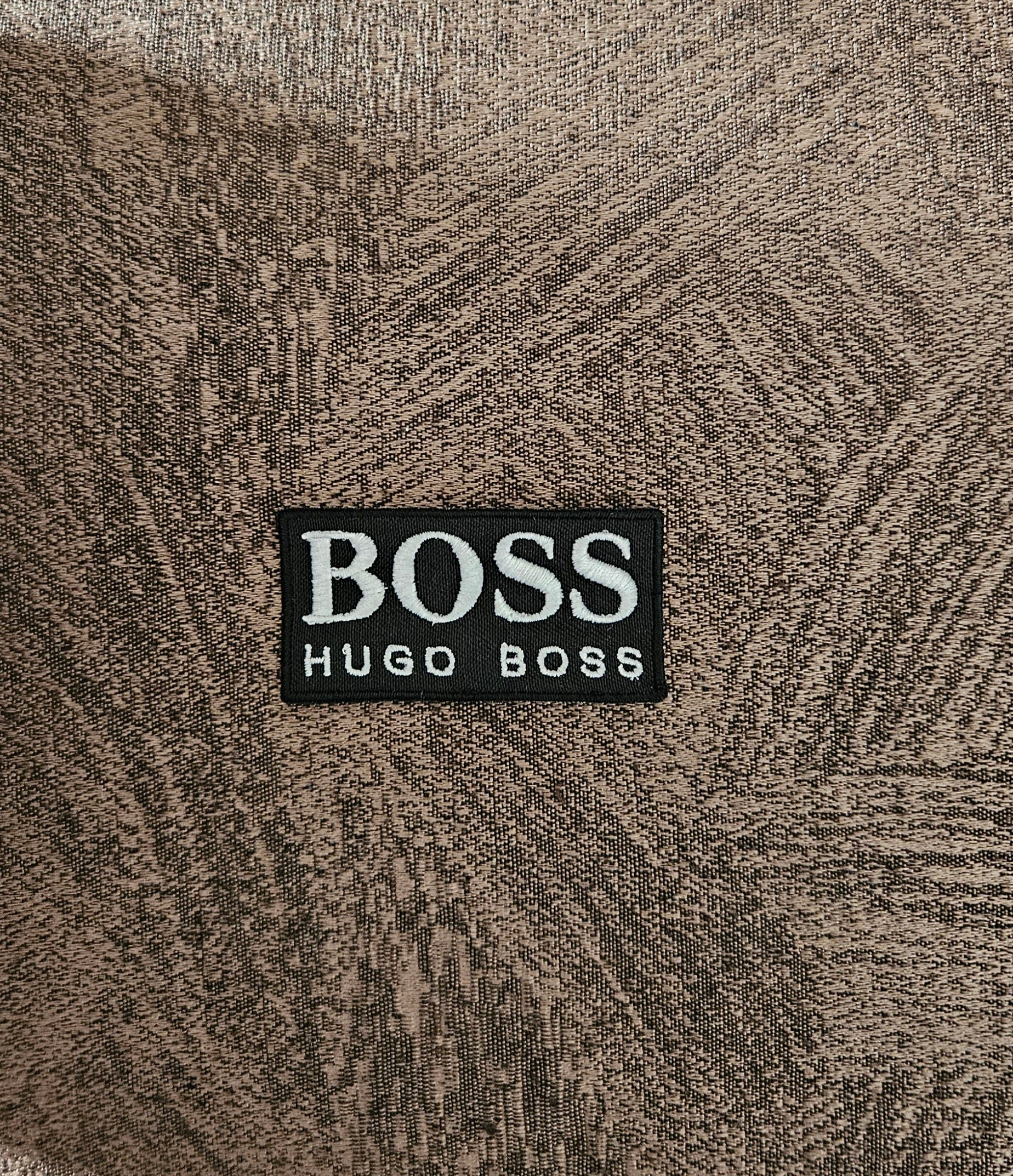 Patch Replica Hugo Boss 6x3cm Ricamata Termoadesiva e da cucire
