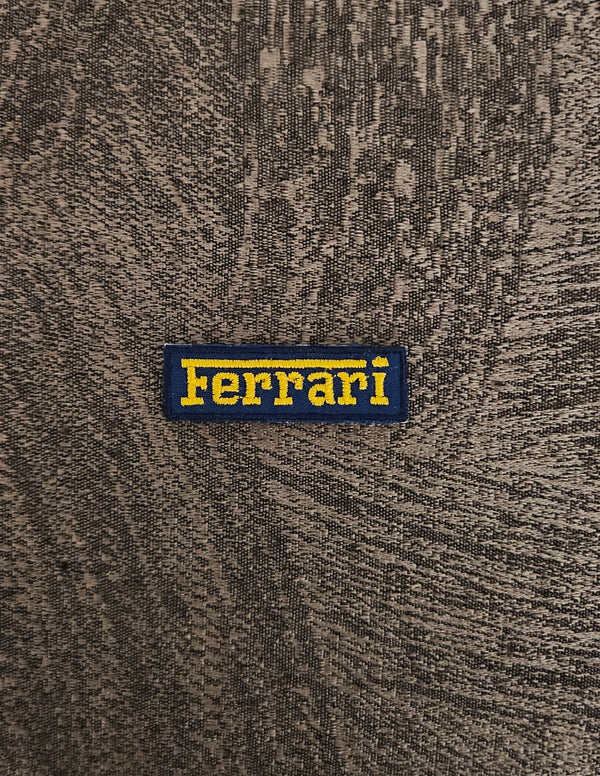 Patch Toppa Replica FERRARI 5x1.5cm Blu/Giallo Ricamata Termoadesiva e da Cucire