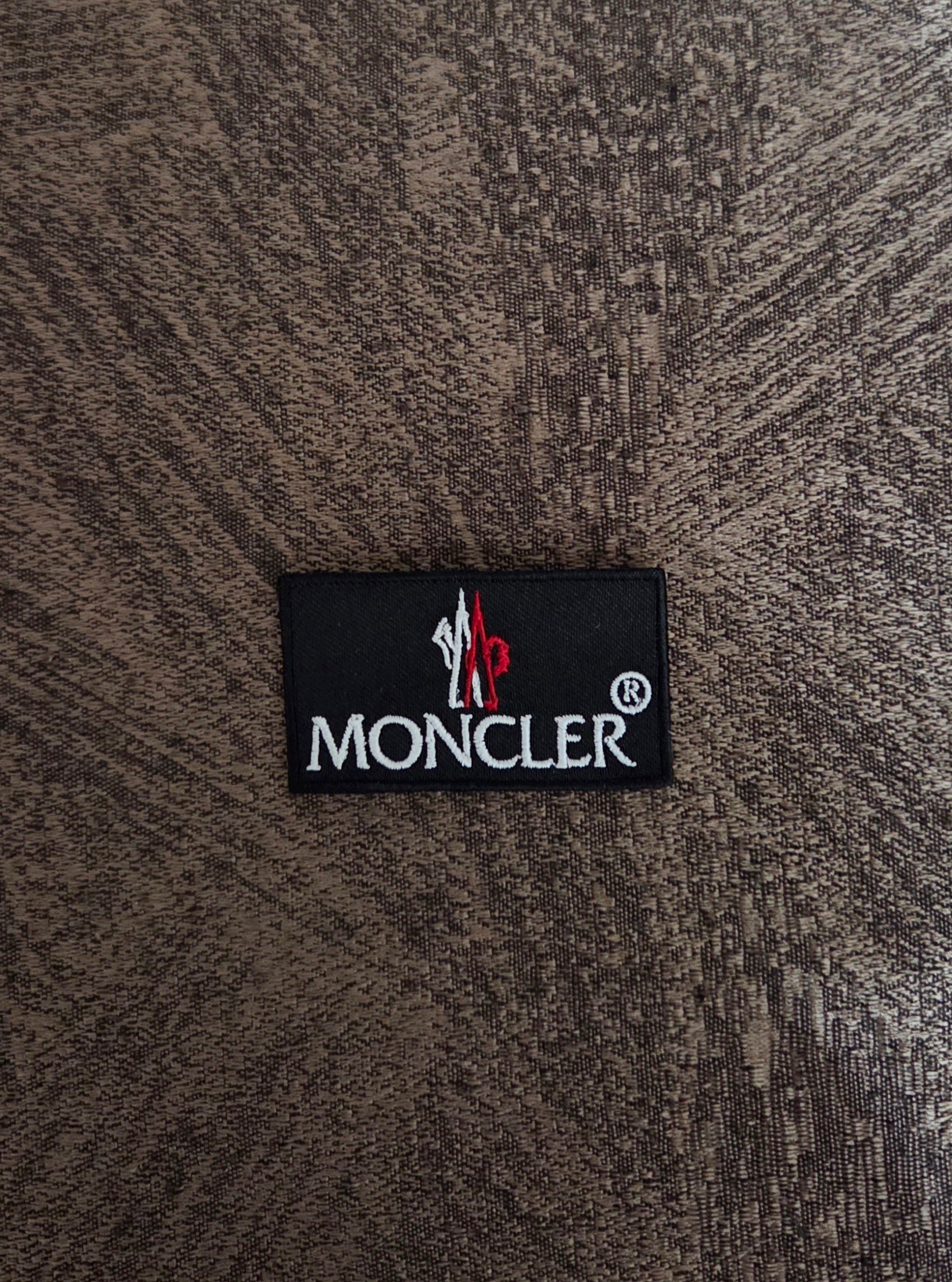 Patch Toppa Replica Moncler 6x3cm Ricamata Termoadesiva e da Cucire