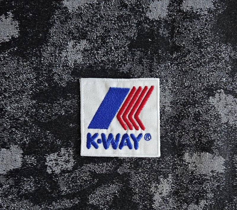 Patch Replica K-WAY 7x7cm Kway Embroidered Iron-on and Sew-on