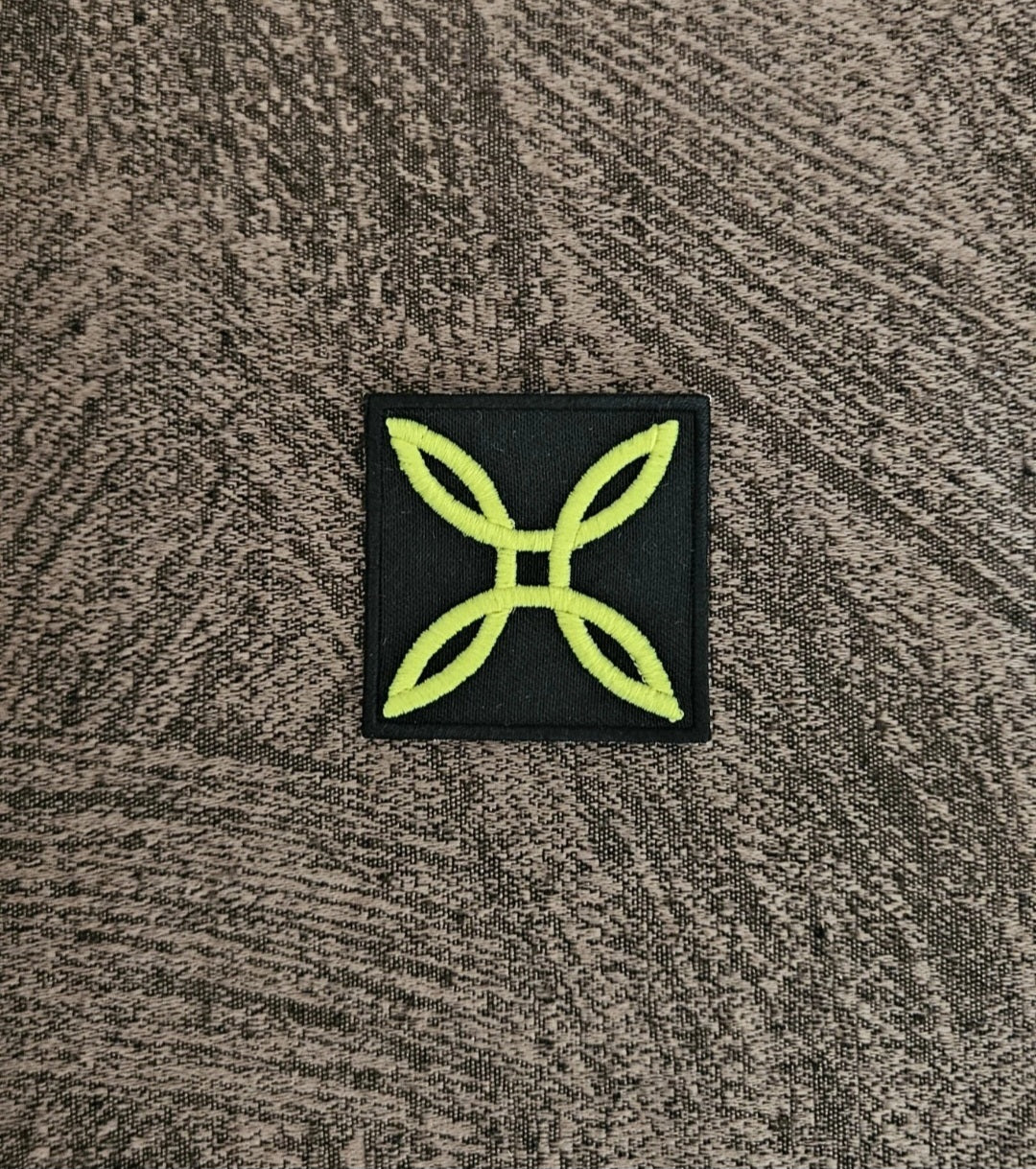 Patch Toppa Replica Montura 5x5 cm Ricamata Termoadesiva e da Cucire