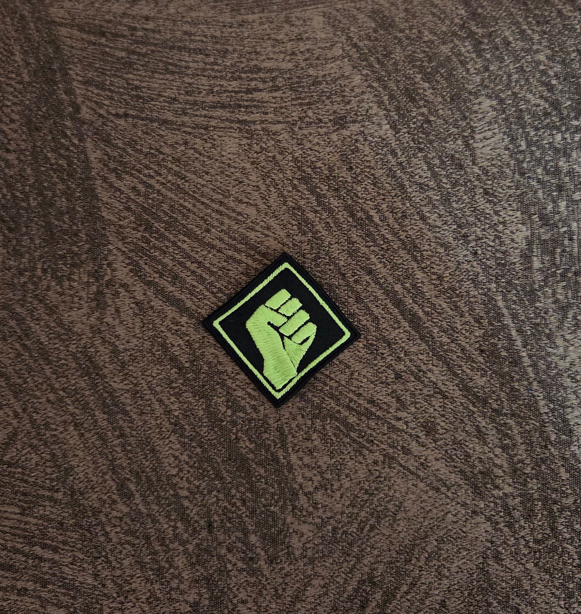 Patch Toppa Ricamata Rotterdam Rave Termoadesiva e da Cucire 4x4cm