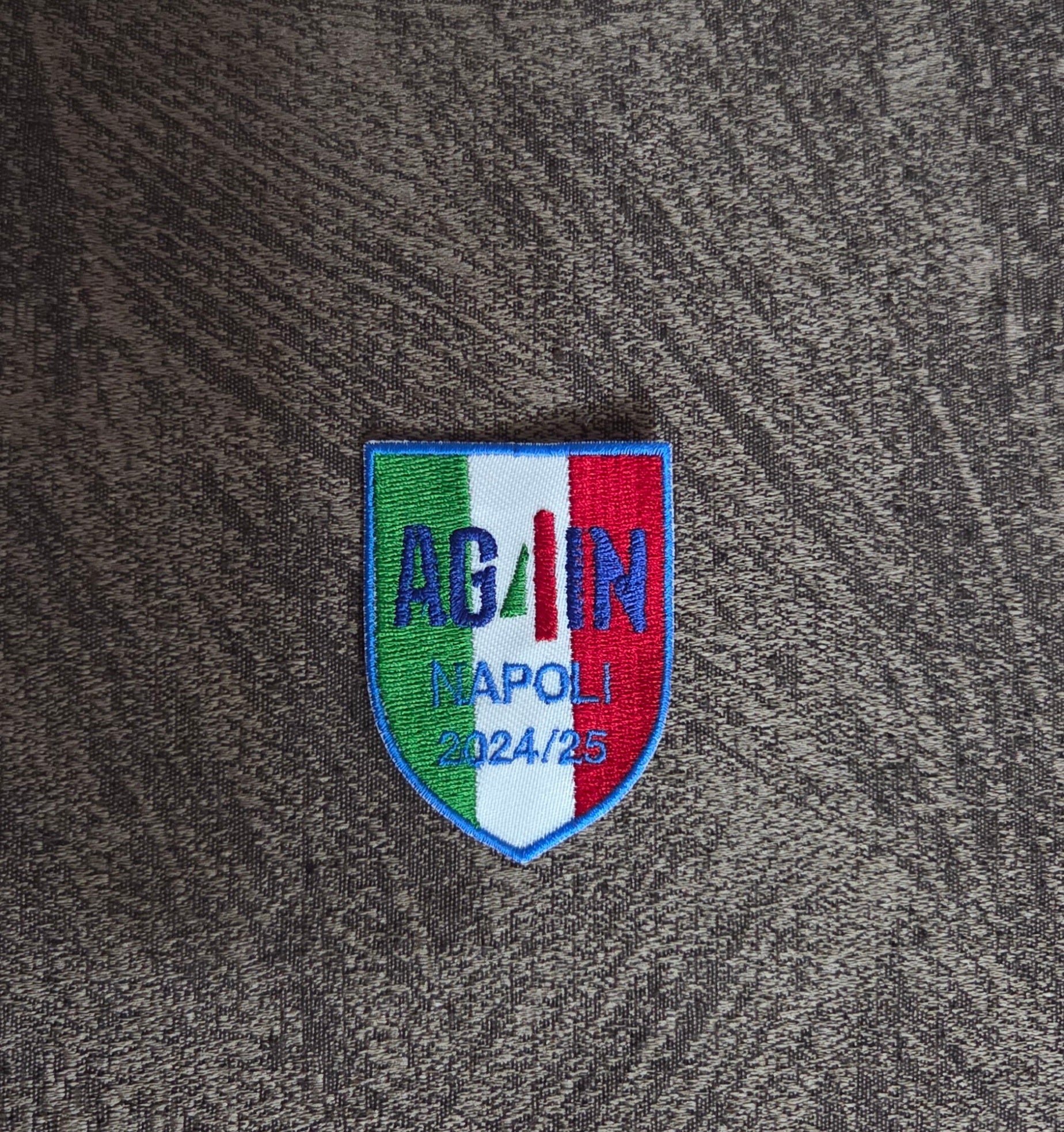 Patch Toppa Napoli 4 Scudetto  Again 6,5x5cm Ricamata Termoadesiva e da cucire