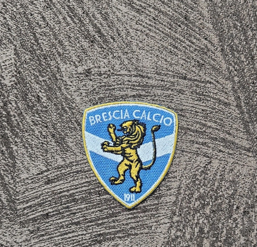 TOPPA PATCH STEMMA BRESCIA CALCIO RICAMATA TERMOADESIVA e DA CUCIRE  7,5X6,5cm