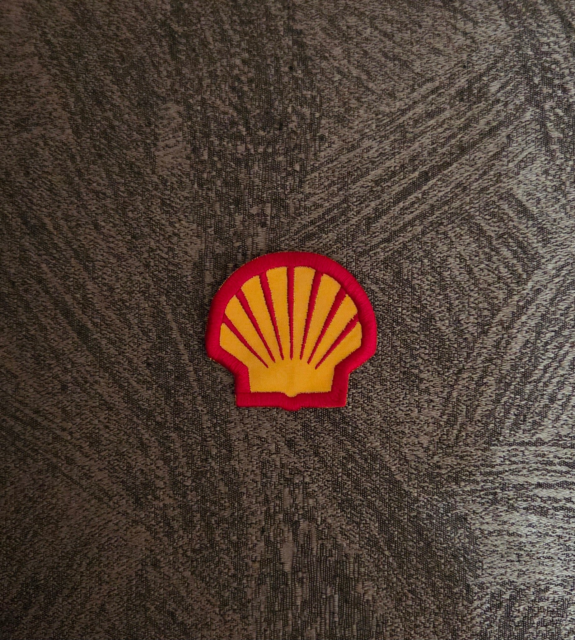 TOPPA PATCH SHELL 6x5.5cm Ricamata Termoadesiva e da Cucire