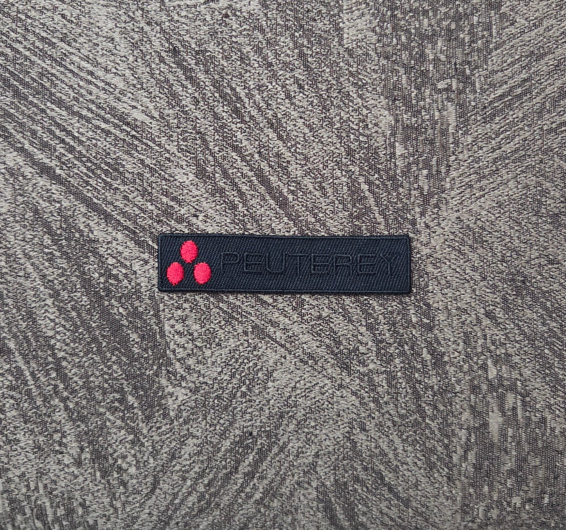 Patch Toppa Replica Peuterey Ricamata Termoadesiva e da Cucire 9x2 cm