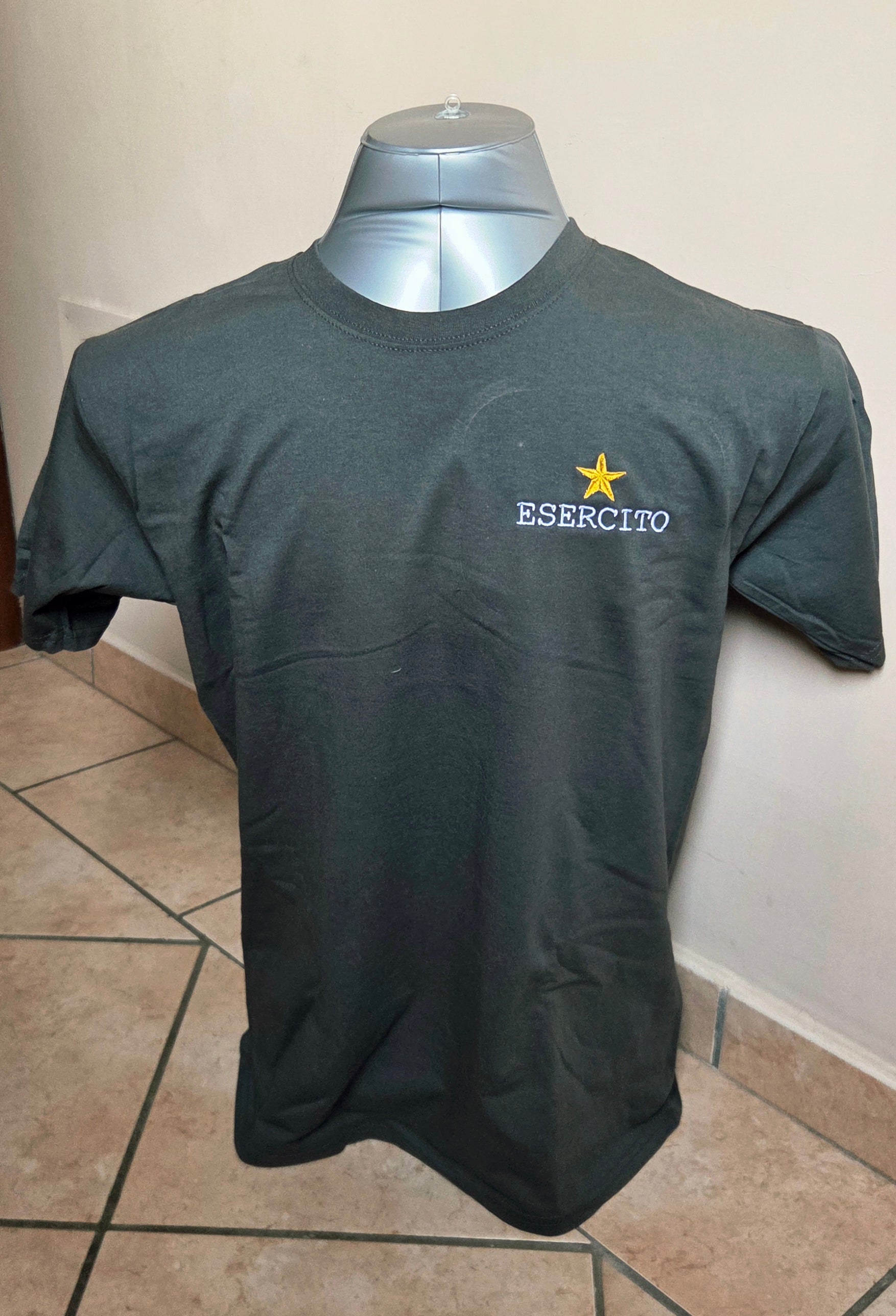 ESERCITO ITALIANO EI T-Shirt Maglia Ricamata Colore Verde/Militare Scuro