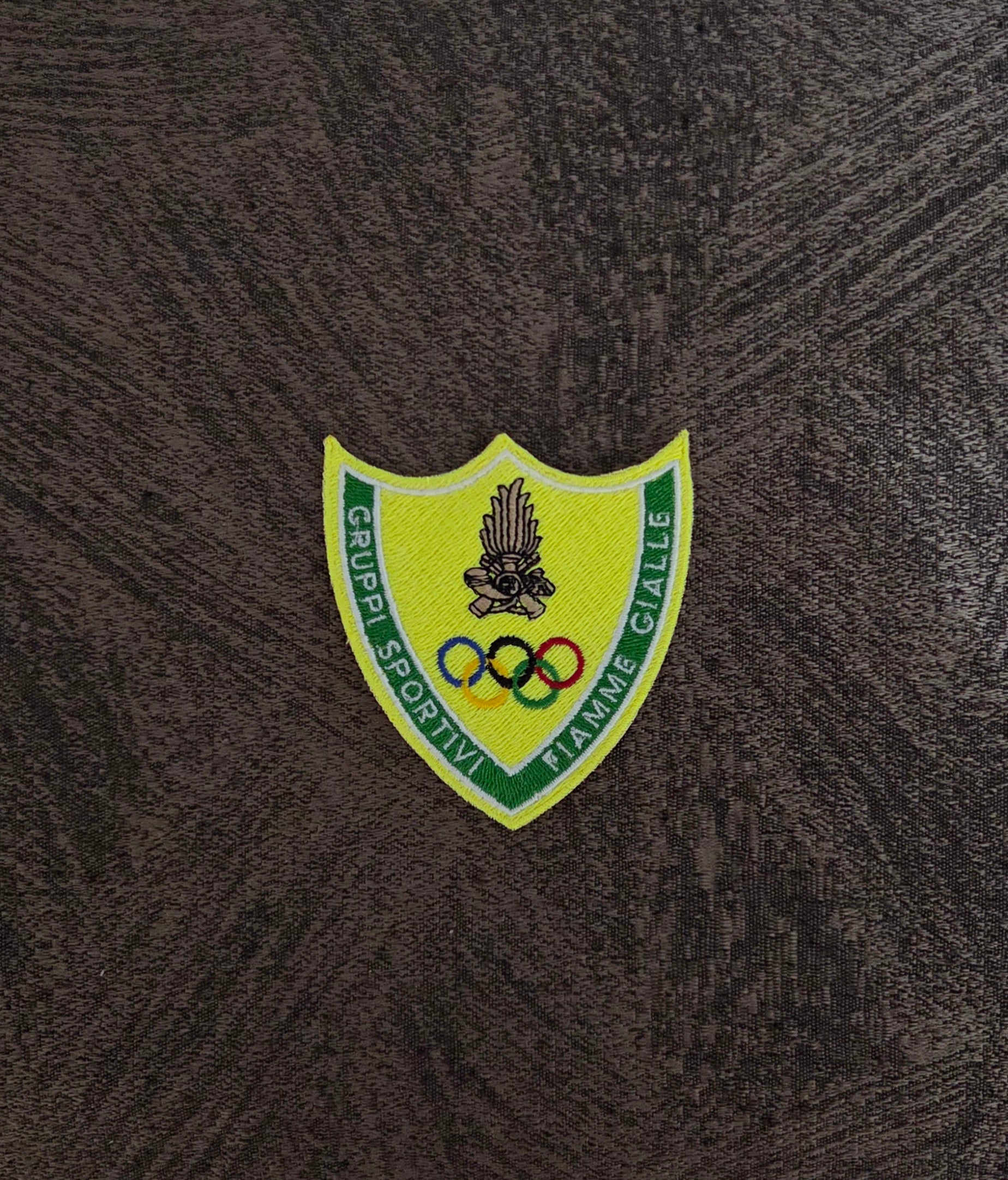 Patch Toppa Fiamme Gialle Ricamata Termoadesiva e da Cucire 8x7cm